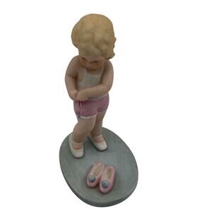 Bessie Pease Gutmann 1985 "Just A Little Bit Independent" Figurine 5"